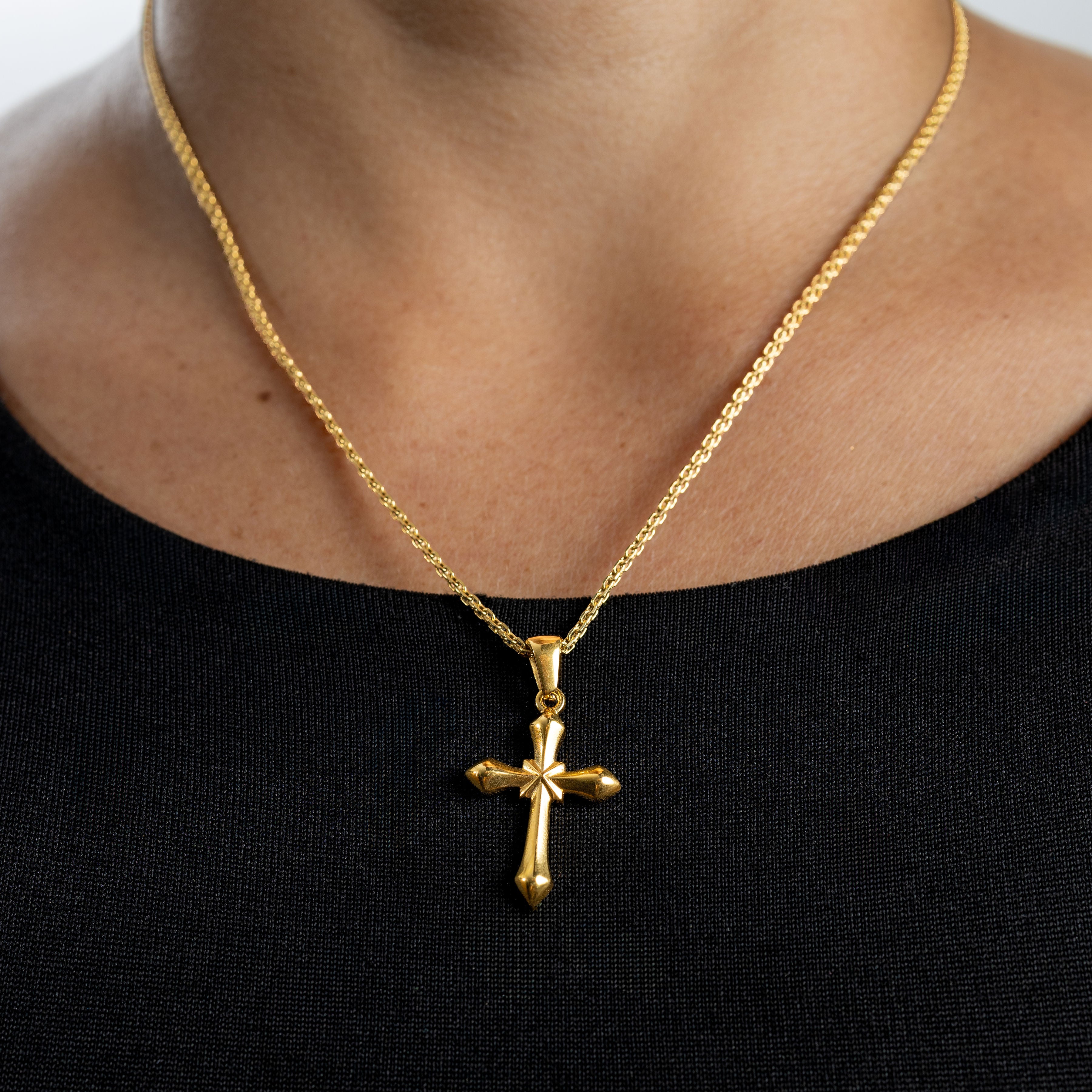 Dije Cruz Pequeña Ref. 002 Oro Laminado 18K