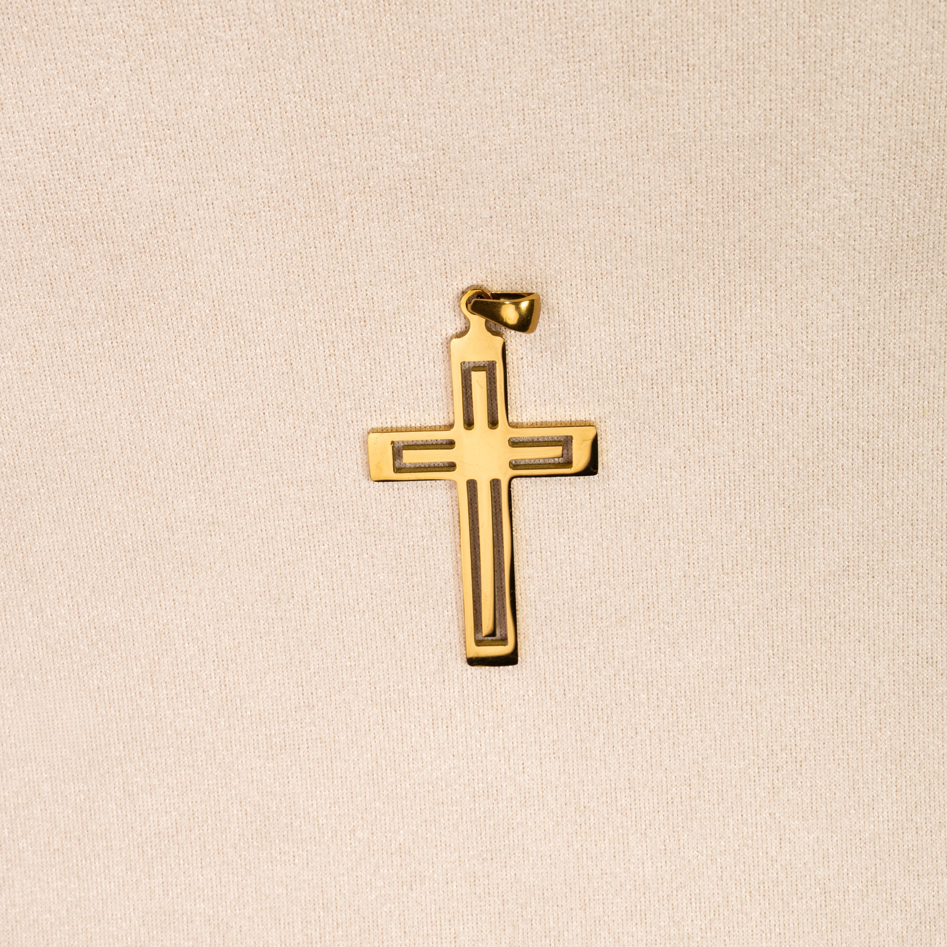 Dije Cruz Ranurada Oro Laminado 18K