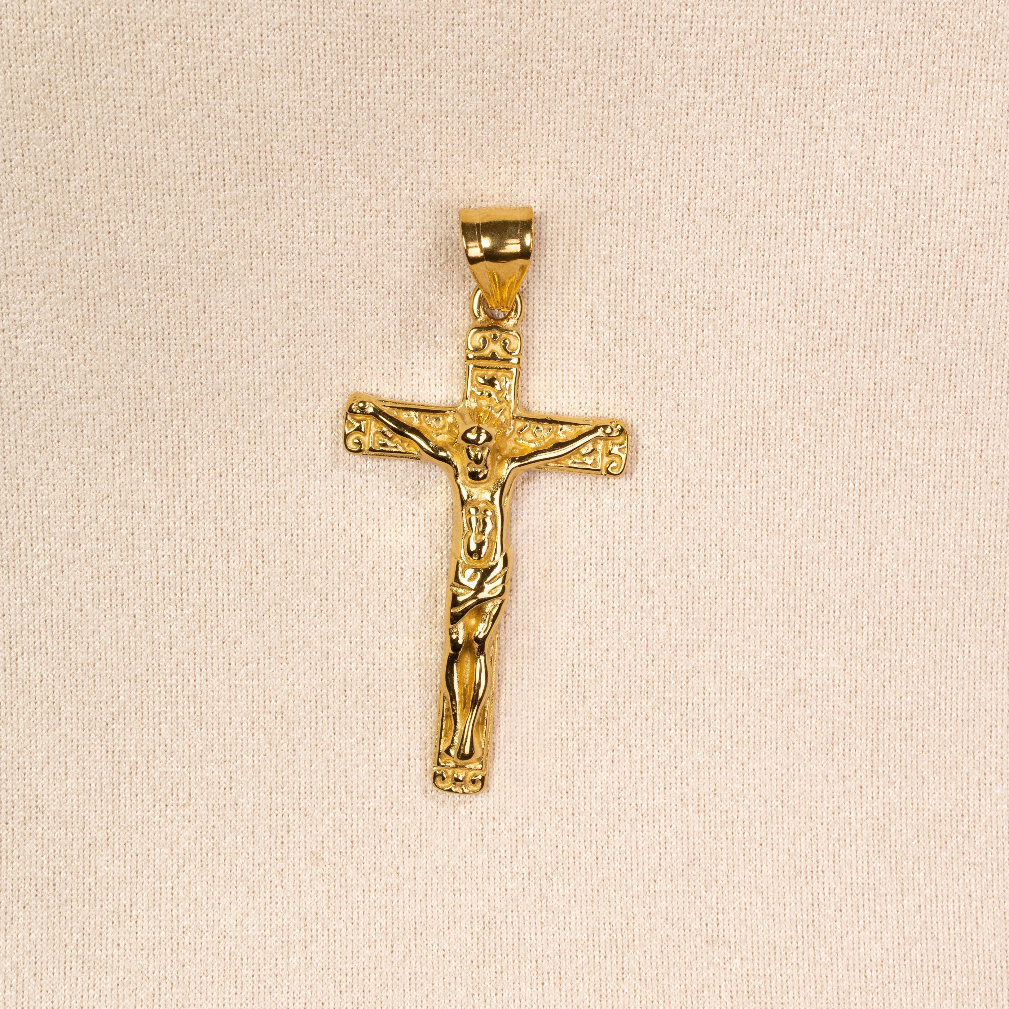 Dije Cristo Oro Laminado 18K