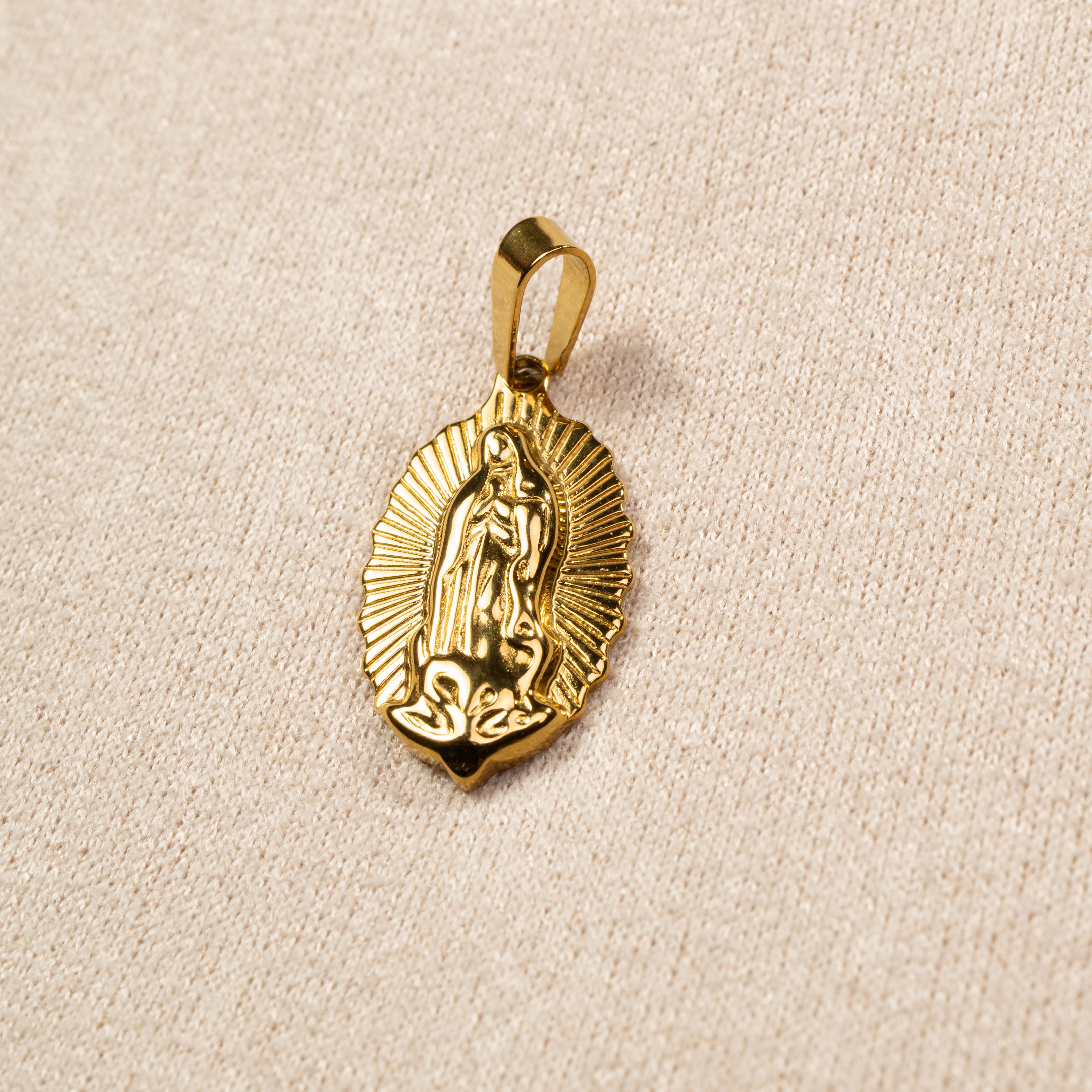 Dije Virgen Oro Laminado 18K