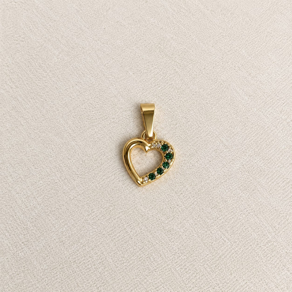 Dije Corazón Esmeraldas  en Oro Laminado 18K
